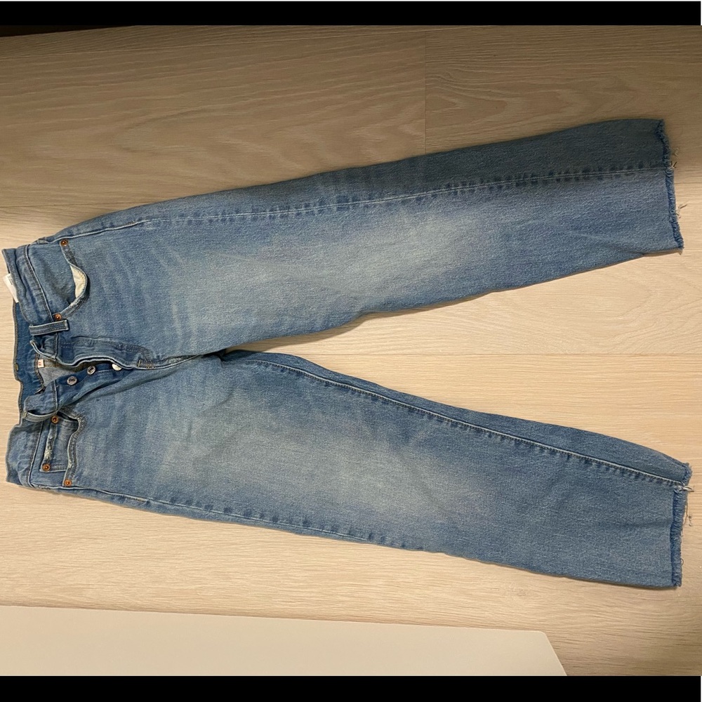 Levi’s boyfriend jeans